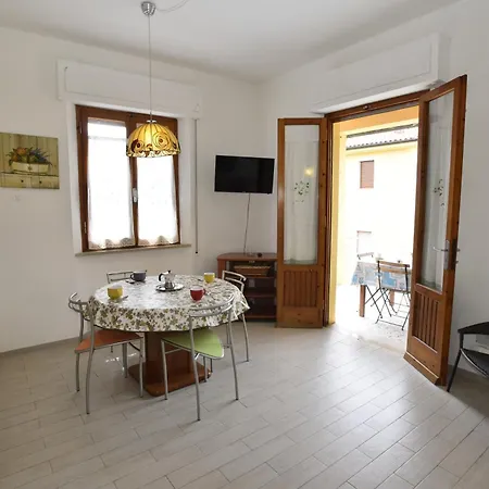 Lejlighed Mare - Terrazza, Giardino Attrezzato E Area Parcheggio *