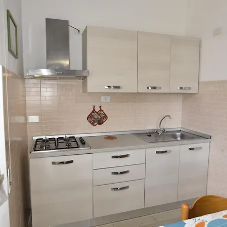 Mare - Terrazza, Giardino Attrezzato E Area Parcheggio * Марина-ди-Кампо