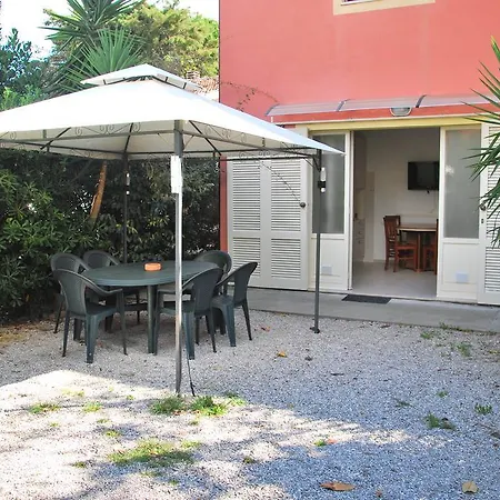 Mare - Terrazza, Giardino Attrezzato E Area Parcheggio * Марина-ди-Кампо
