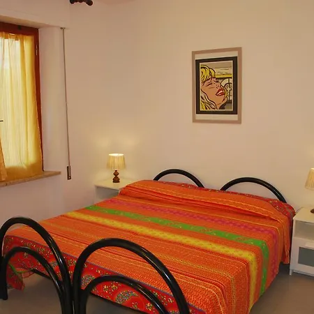 Mare - Terrazza, Giardino Attrezzato E Area Parcheggio Марина-ди-Кампо