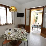 Mare - Terrazza, Giardino Attrezzato E Area Parcheggio マリーナ・ディ・カンポ