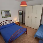 Mare - Terrazza, Giardino Attrezzato E Area Parcheggio アパート