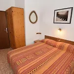 アパート Mare - Terrazza, Giardino Attrezzato E Area Parcheggio