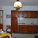 Mare - Terrazza, Giardino Attrezzato E Area Parcheggio アパート *