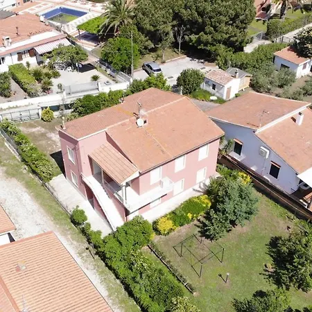 Mare - Terrazza, Giardino Attrezzato E Area Parcheggio * 마리나디캄포